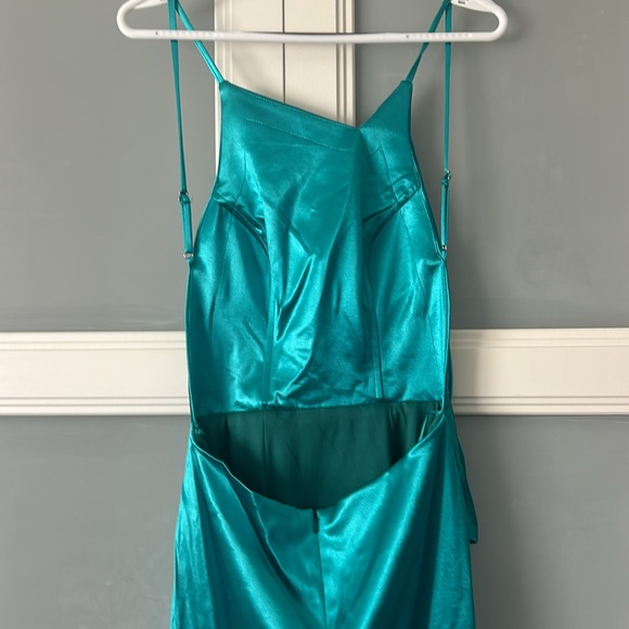 STACEES JADE DRESS - Picture 3 of 4